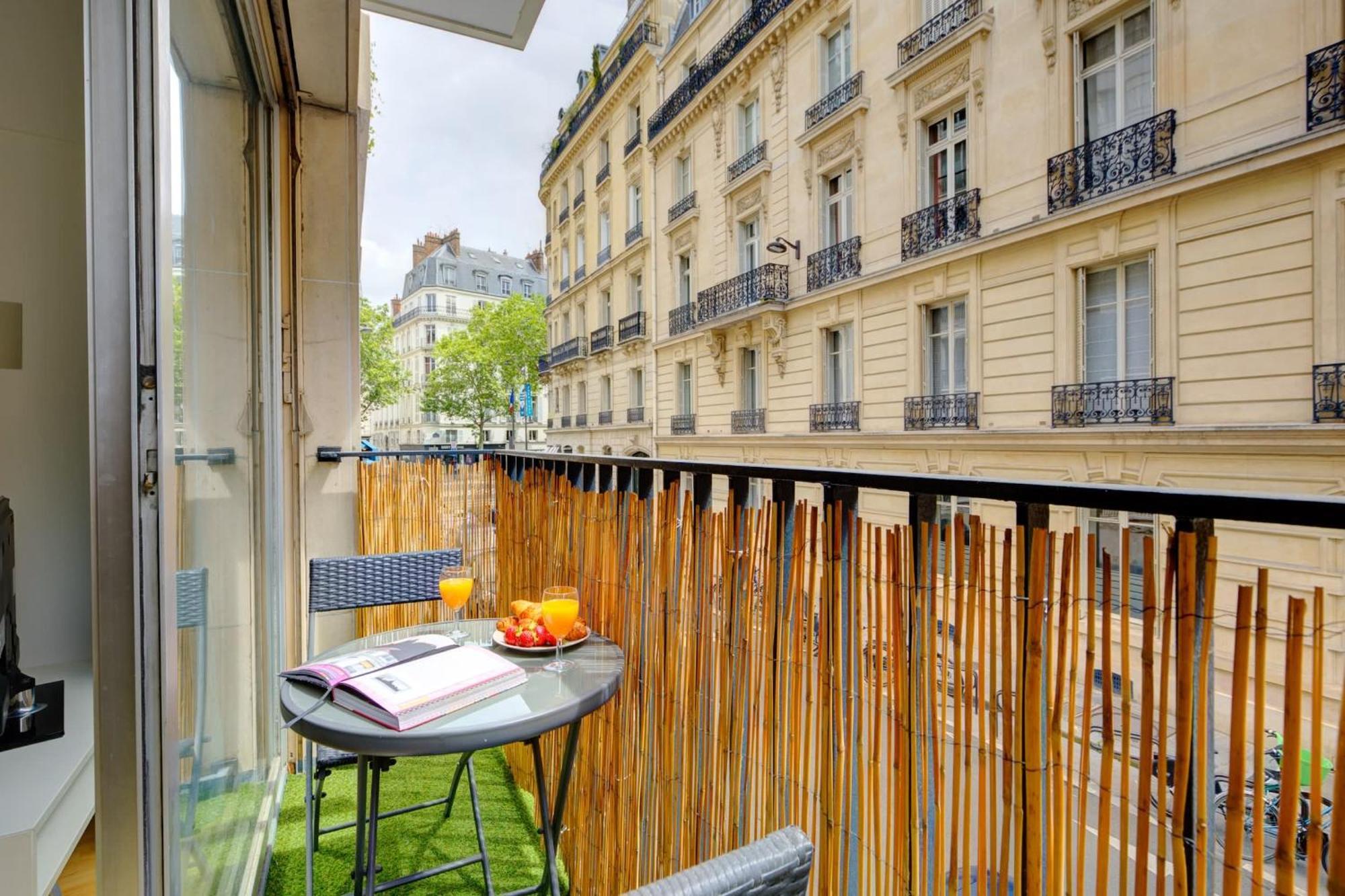 St Germain & Le Bon Marche With Balcony - Cityapartmentstay Παρίσι Εξωτερικό φωτογραφία