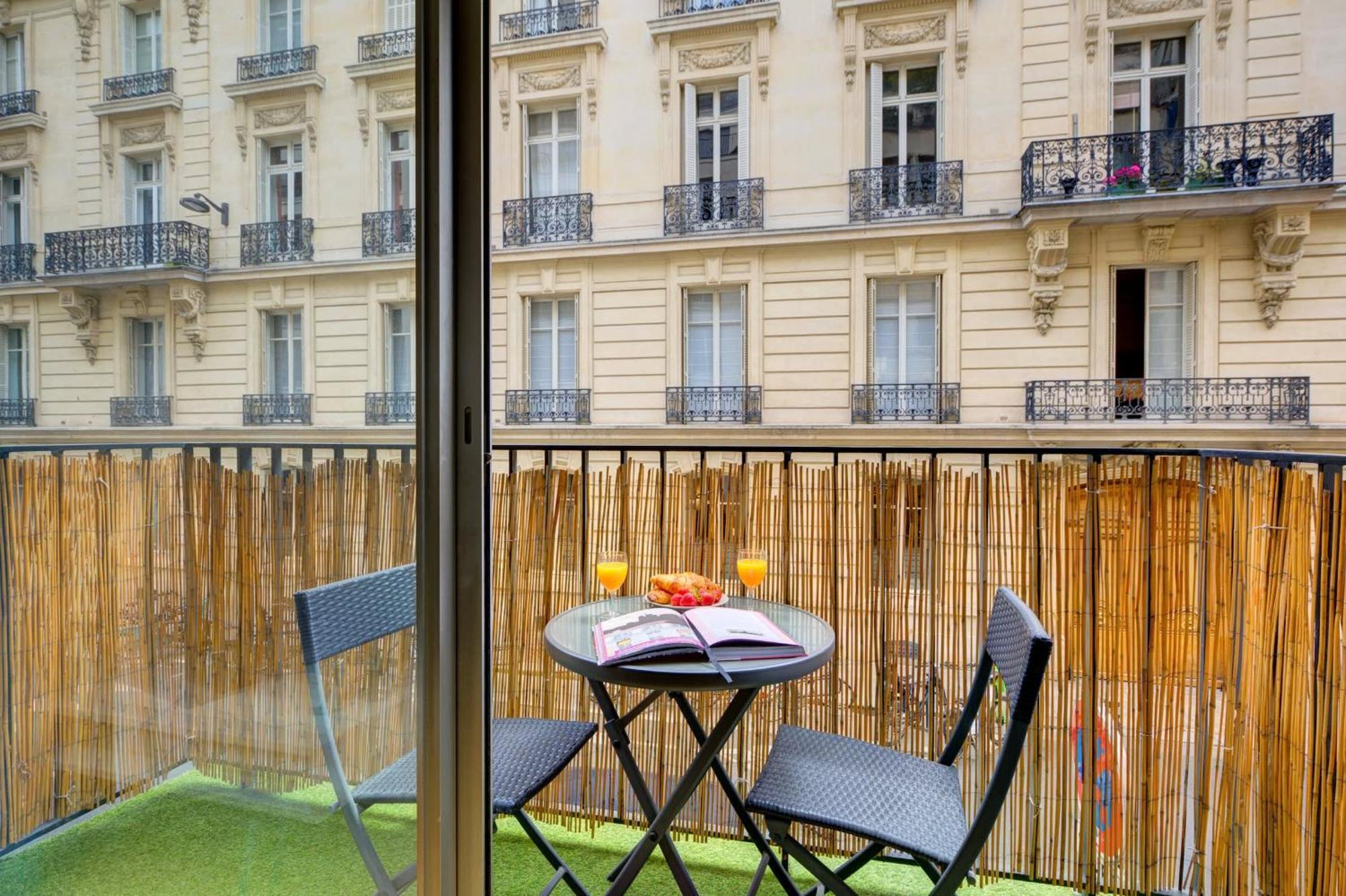 St Germain & Le Bon Marche With Balcony - Cityapartmentstay Παρίσι Εξωτερικό φωτογραφία