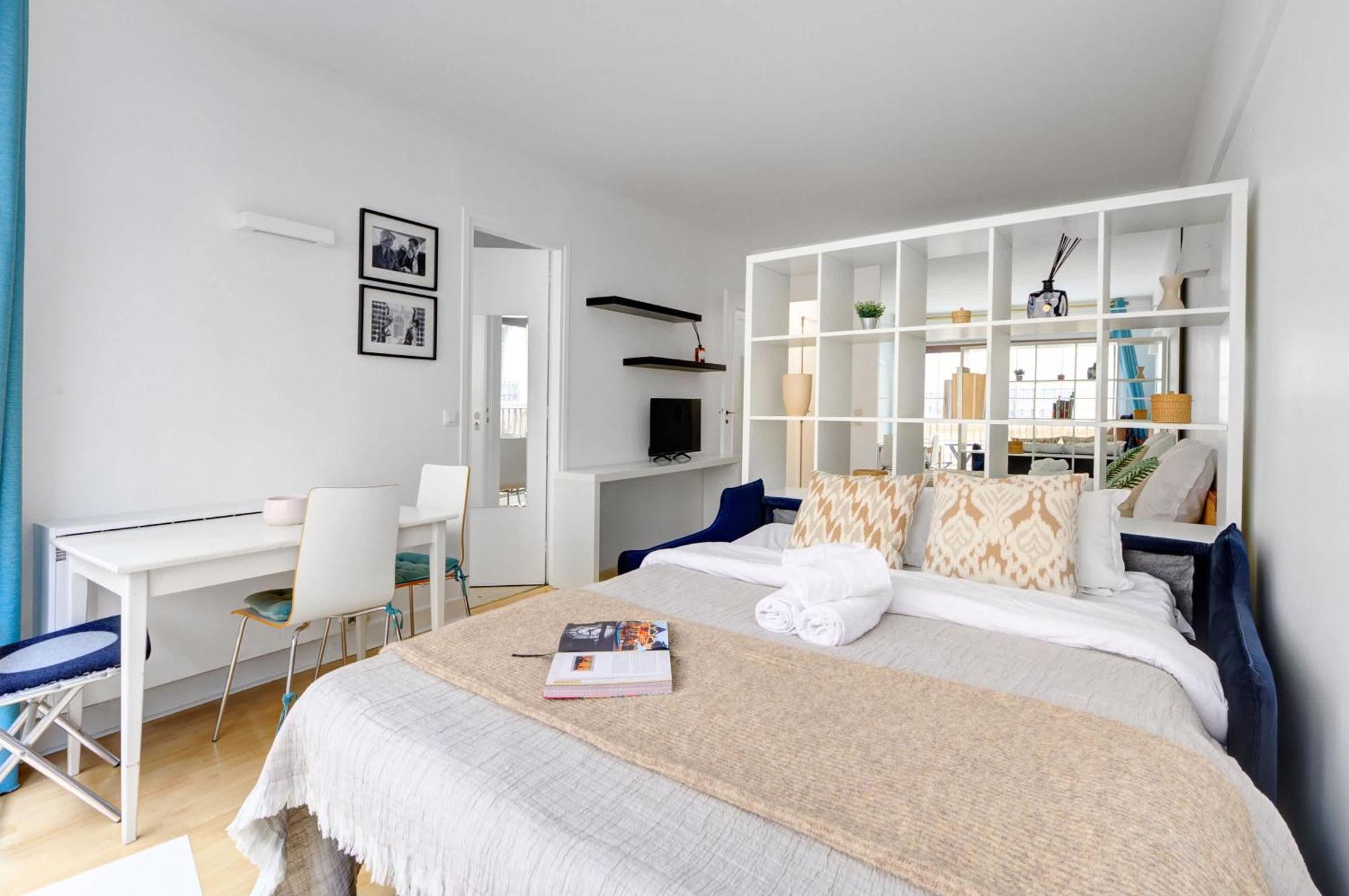 St Germain & Le Bon Marche With Balcony - Cityapartmentstay Παρίσι Εξωτερικό φωτογραφία